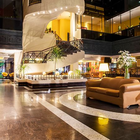 Krystal Monterrey Hotel Exterior photo