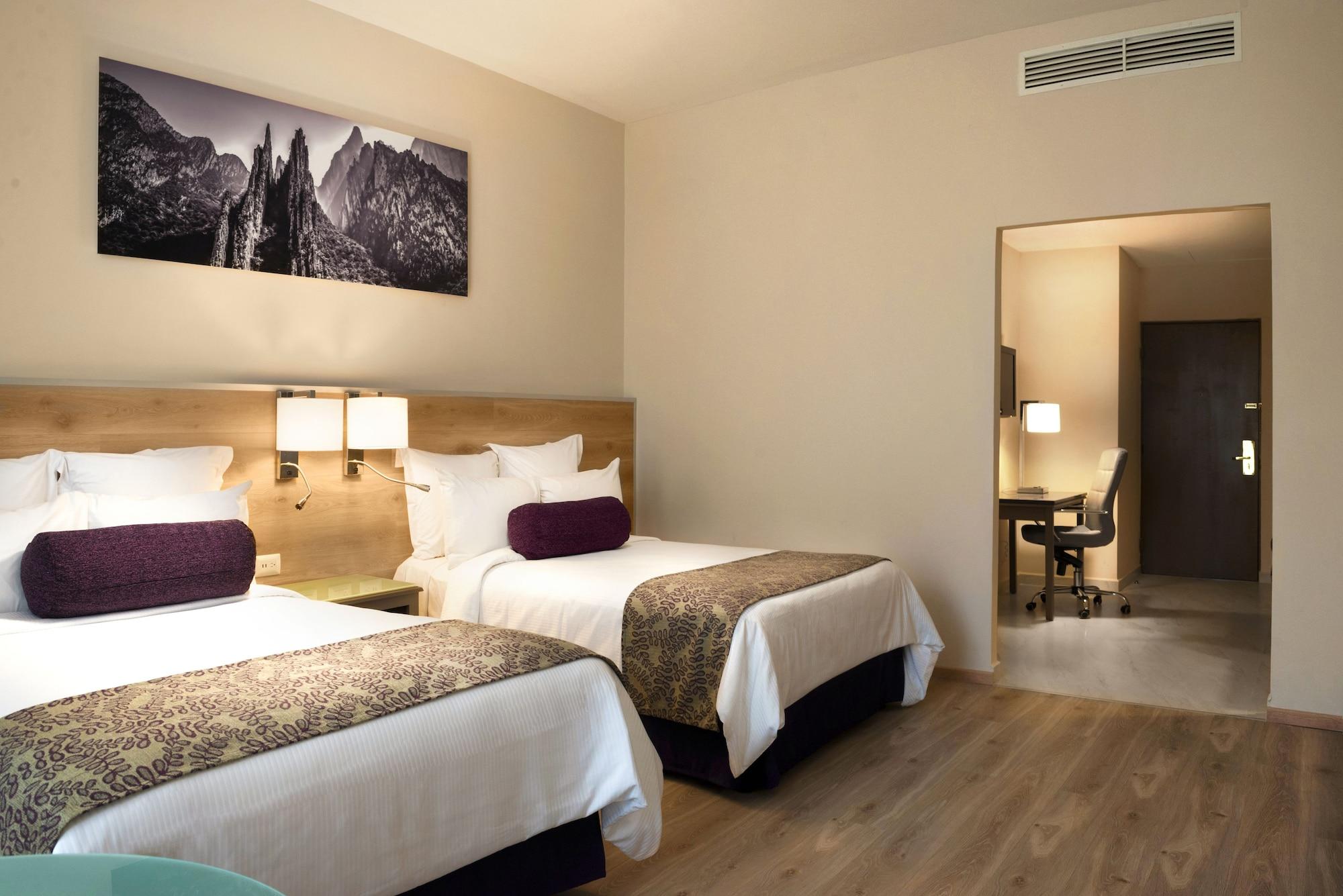 Krystal Monterrey Hotel Exterior photo