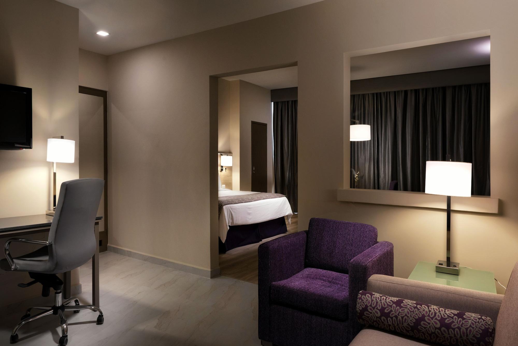 Krystal Monterrey Hotel Exterior photo