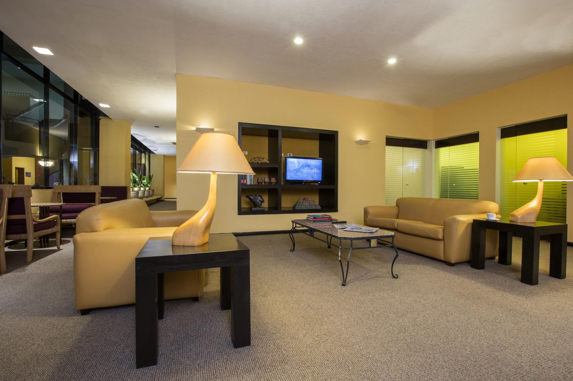 Krystal Monterrey Hotel Exterior photo