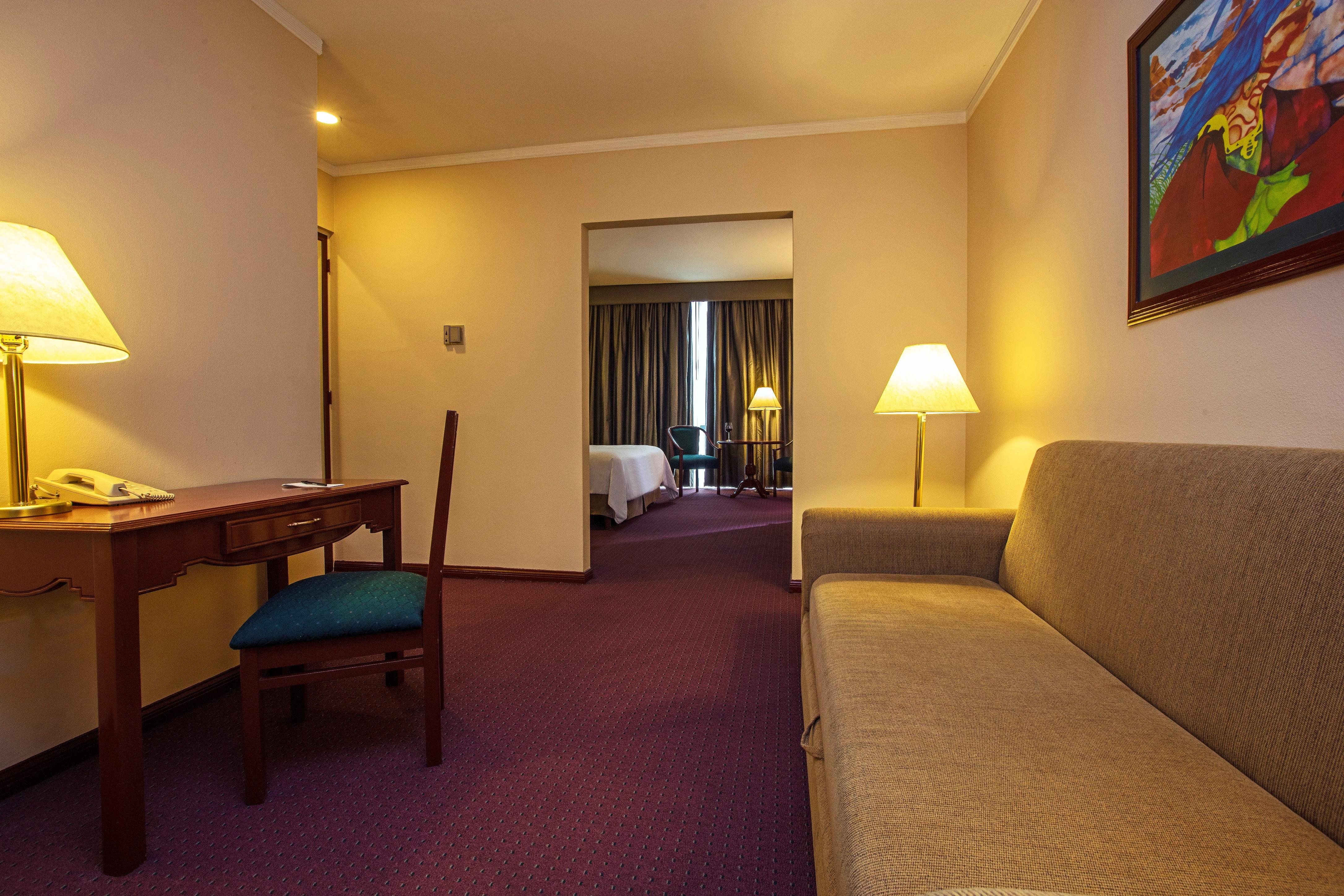 Krystal Monterrey Hotel Exterior photo